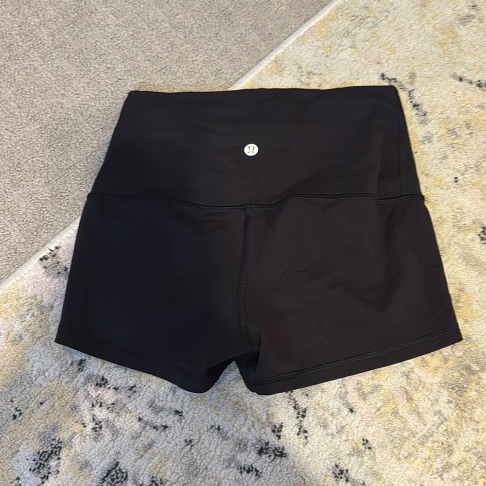 lululemon size 4 shorts